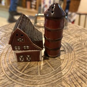 Rustic Farmhouse Salt and Pepper Shaker Set